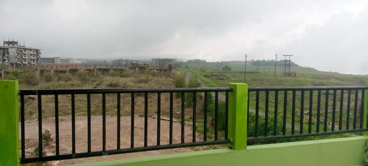 Abode Me Me Ai Haven Hotel Черапунджи Екстериор снимка