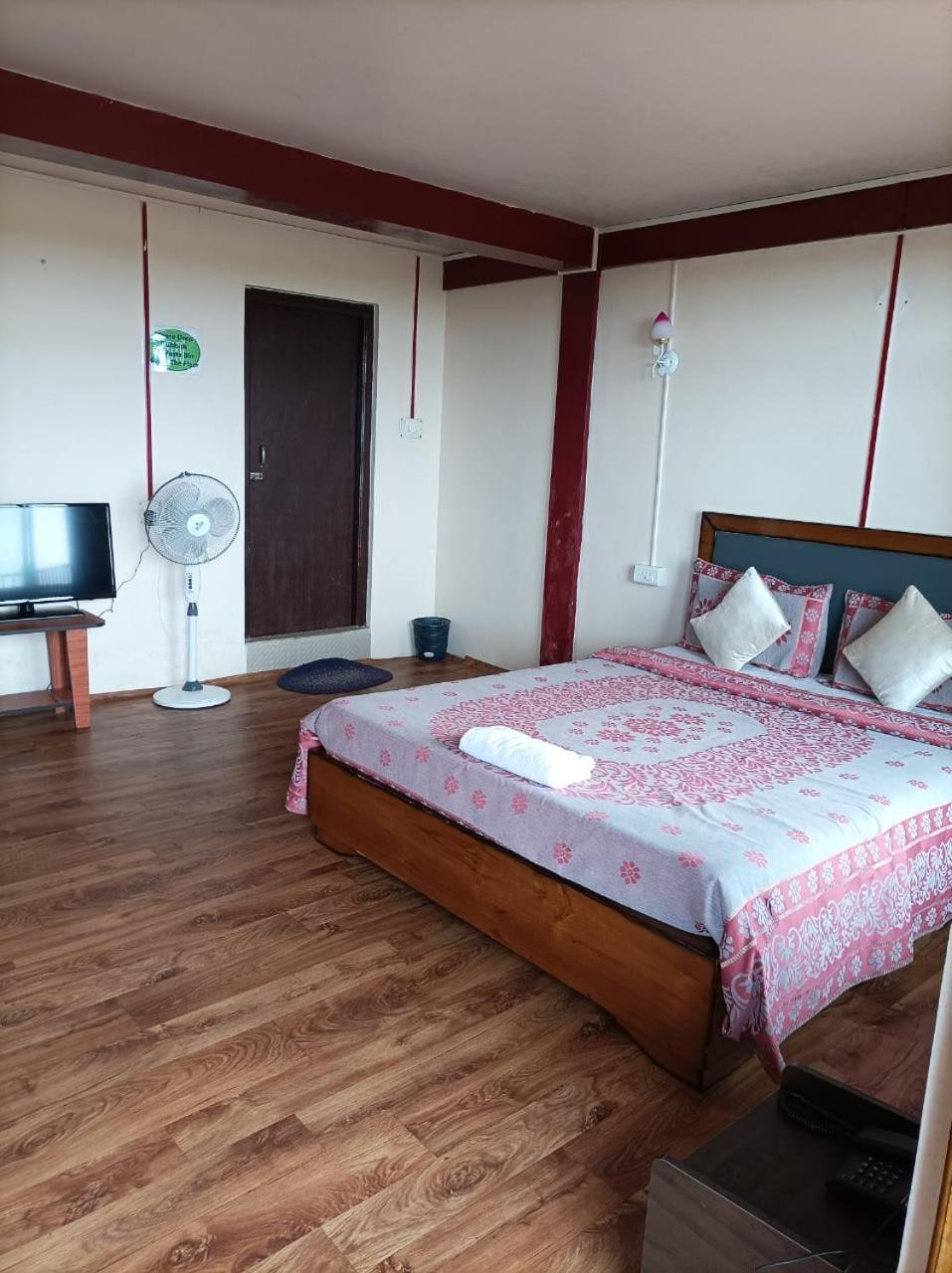 Abode Me Me Ai Haven Hotel Черапунджи Екстериор снимка