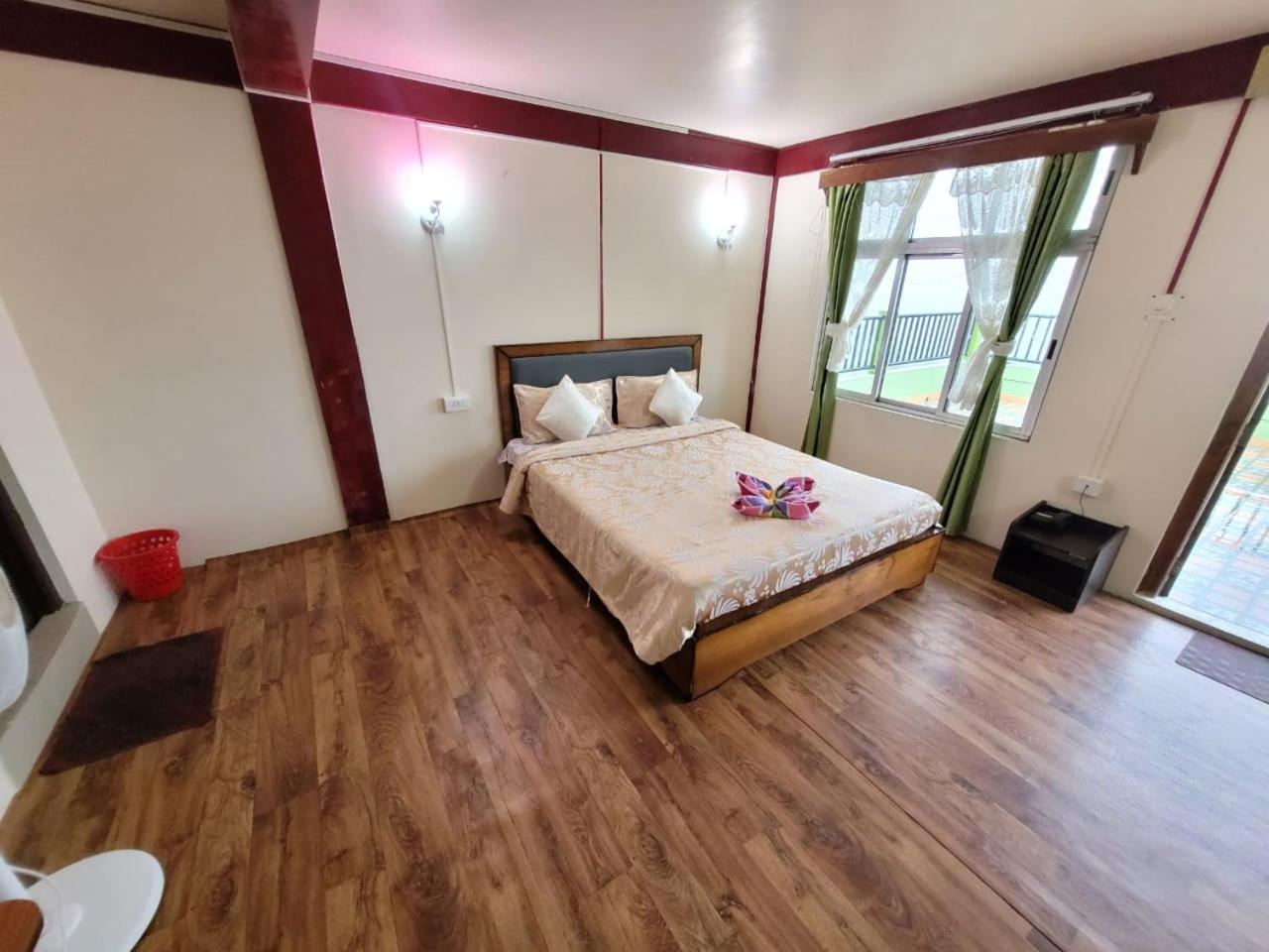 Abode Me Me Ai Haven Hotel Черапунджи Екстериор снимка